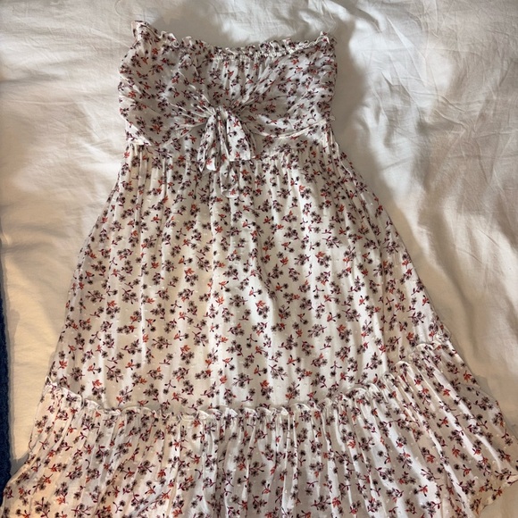 ILLA ILLA Ruffled Floral Strapless Dress - Picture 1 of 3